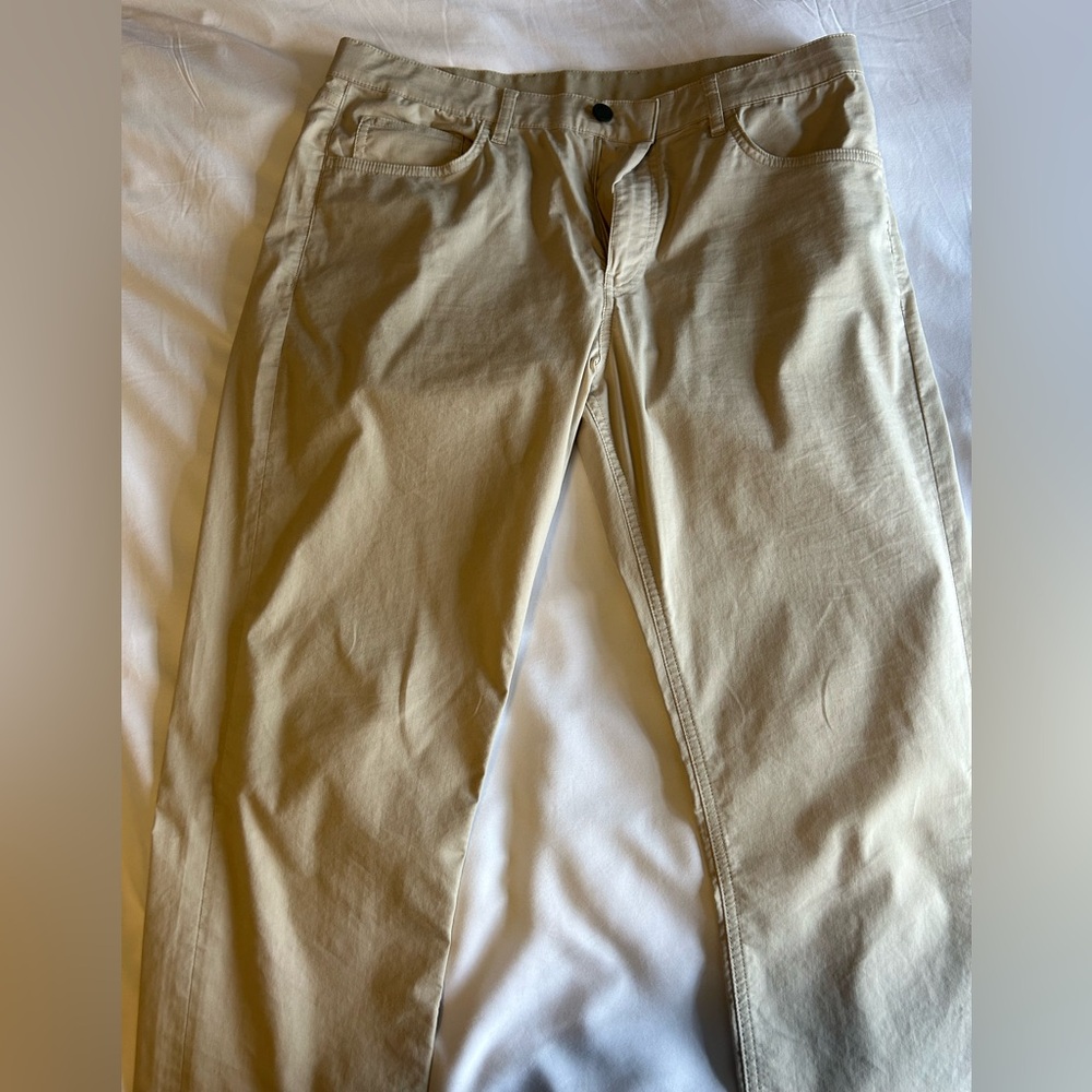 Faherty Movement 5-pocket Pant size 34